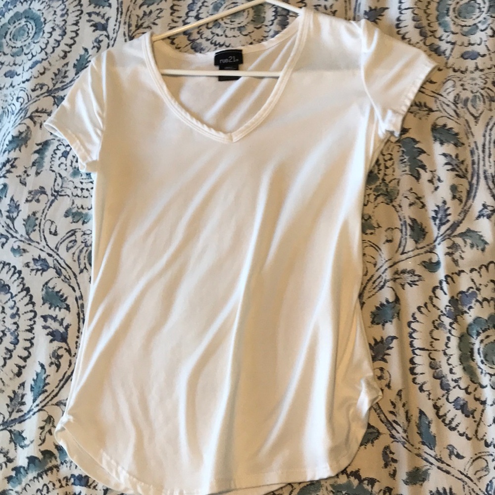 white tee shirt